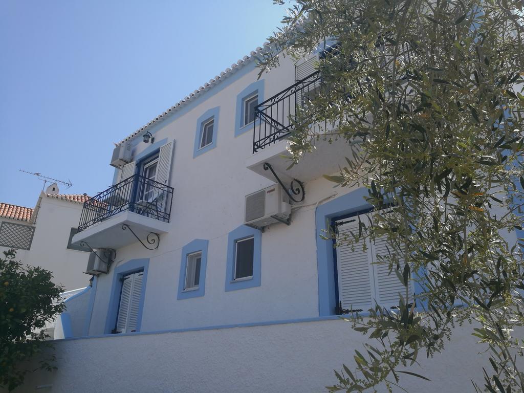 Villa Metaxa Spetses Town Bagian luar foto
