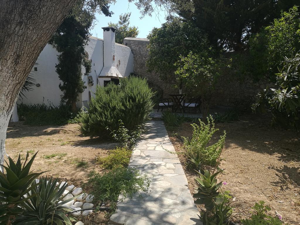 Villa Metaxa Spetses Town Bagian luar foto